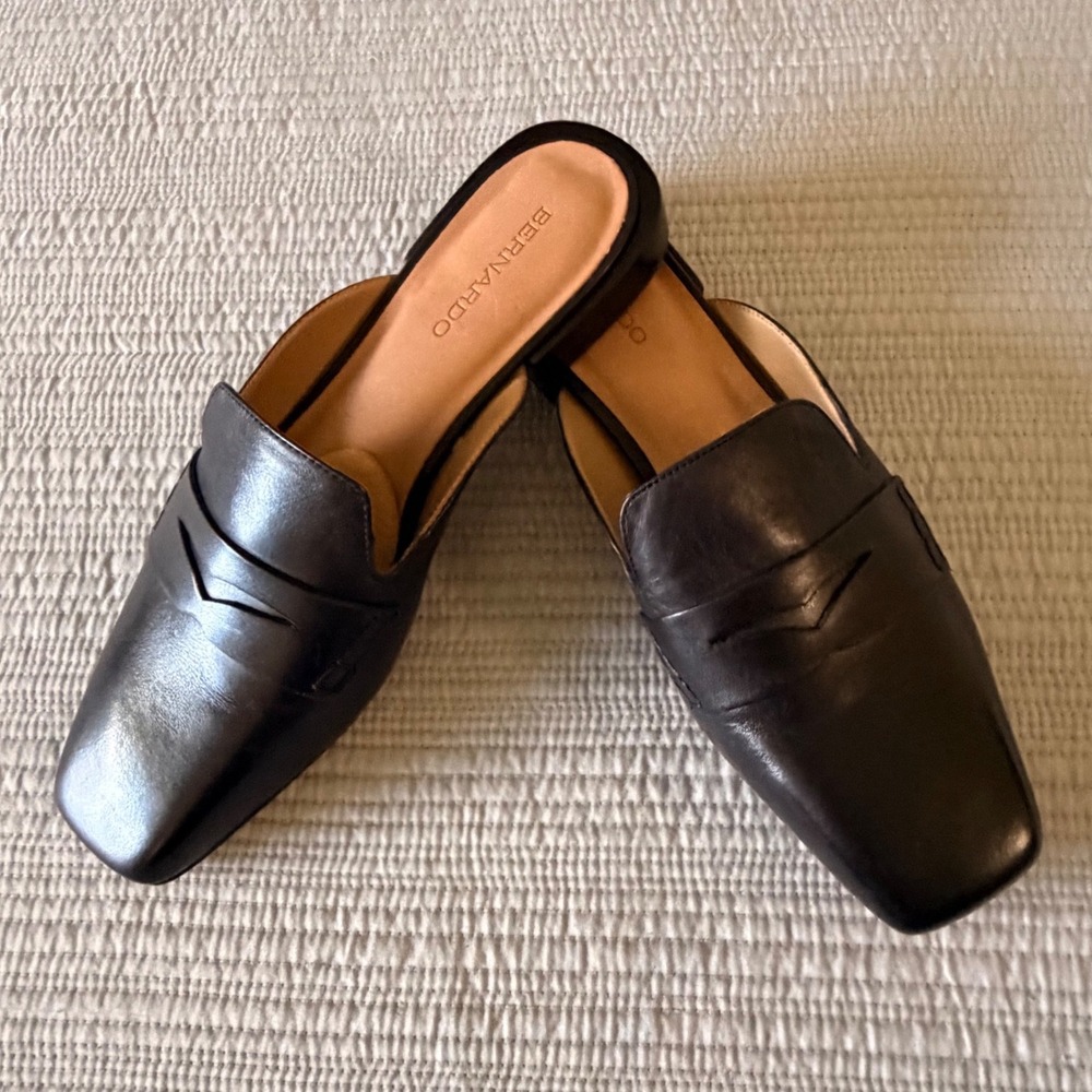 New Bernardo Womens Black Leather Square Toe Penny Loafer Mules Slides Size 8.5M